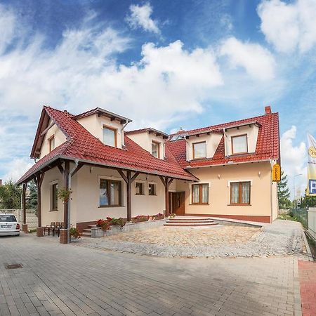 Vera Hotel Sulechow Exterior photo