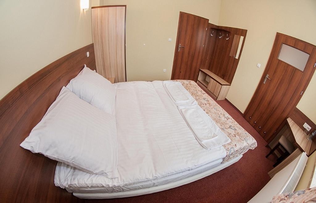 Vera Hotel Sulechow Room photo